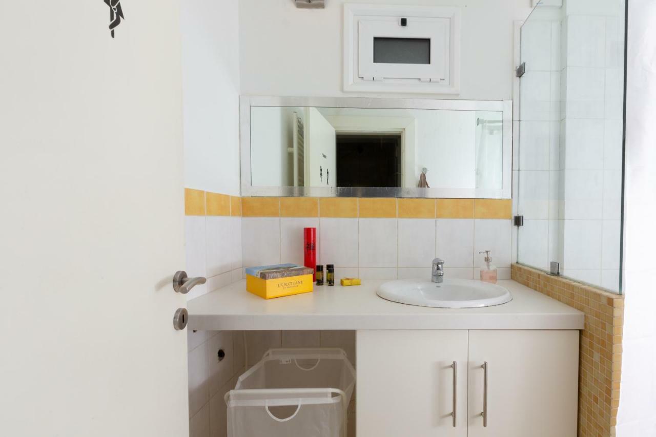 Katia'S Pepper Tree Apartment Ираклио Екстериор снимка