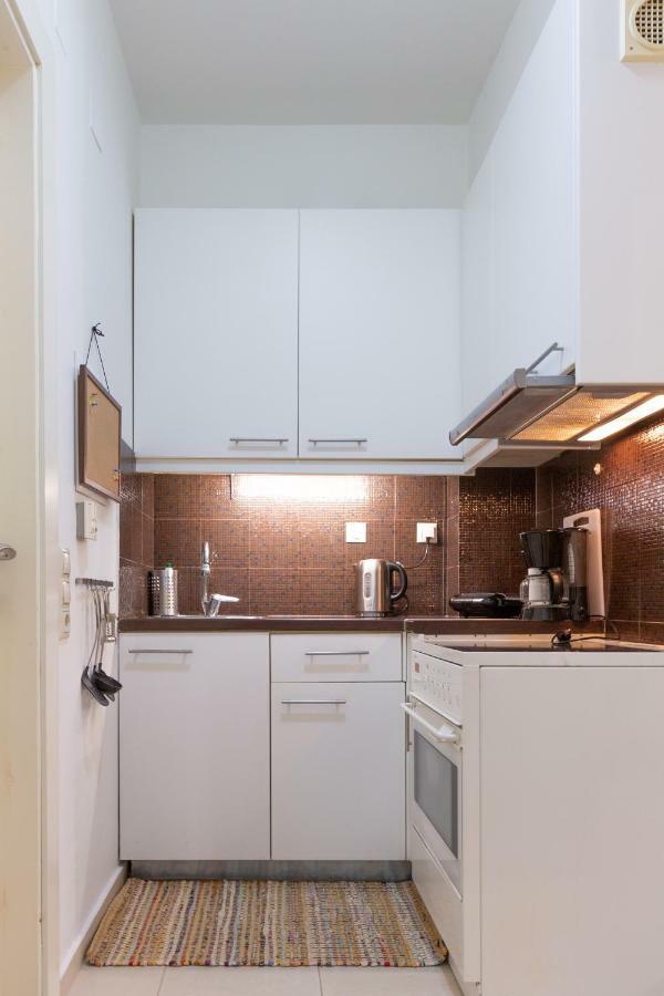 Katia'S Pepper Tree Apartment Ираклио Екстериор снимка