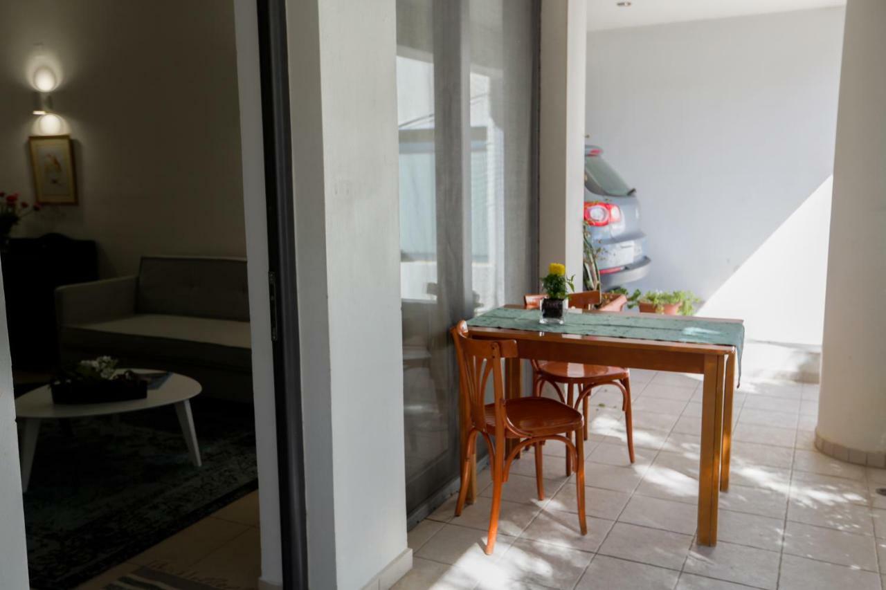 Katia'S Pepper Tree Apartment Ираклио Екстериор снимка