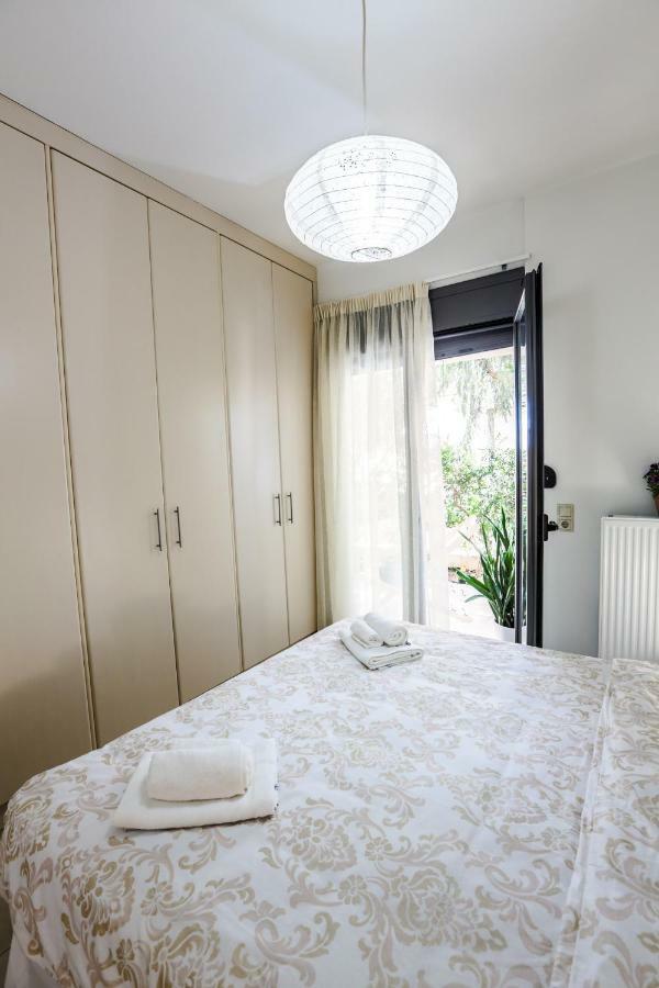 Katia'S Pepper Tree Apartment Ираклио Екстериор снимка
